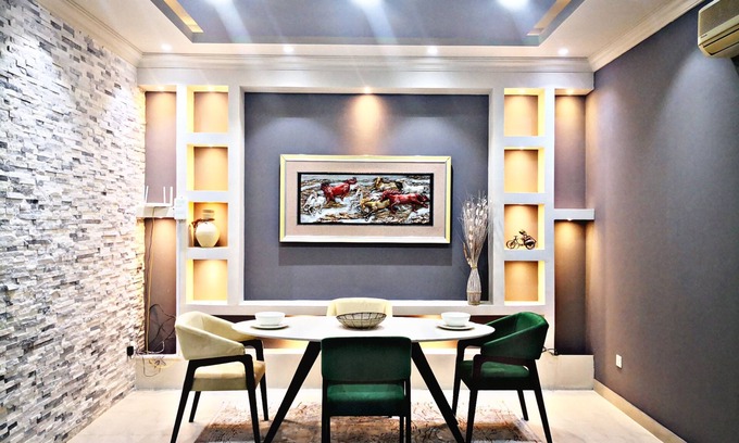 Shati Al Qurum Apartment | High Residency - Beachfront Well Furnished & Spacious Apartment