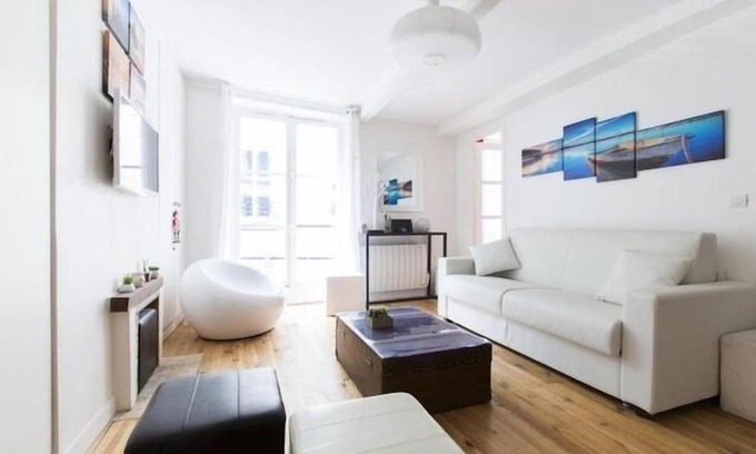5th Arrondissement Apartment | High Standing 2-Room Apartment in Latin Quarter Paris