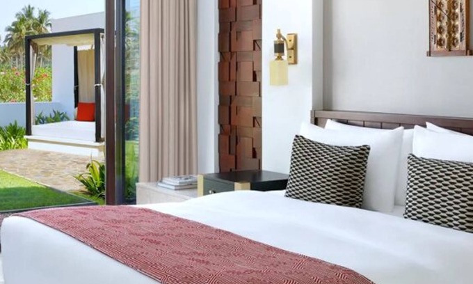 Salalah Hotel | High Tides and Good Vibes!1BR Garden View Accommodation! Onsite Pool, Beachfront