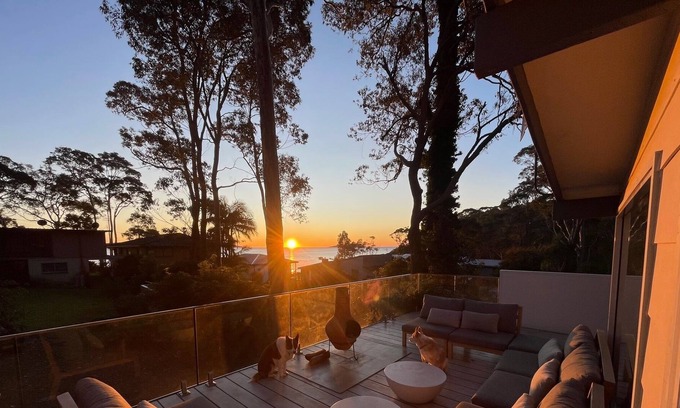 Surf Beach House | High View Haven - Ocean views, right by the beach
