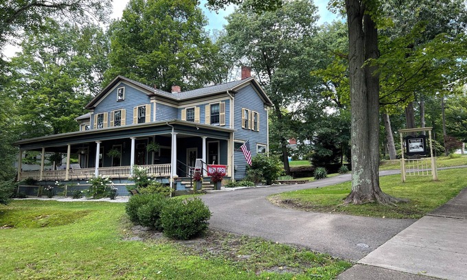 Meadville Bed & Breakfast | Highland Guesthouse