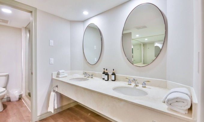 Oro-Medonte Condo | Highland Hideaway 1BR King Suite
