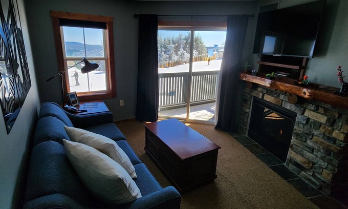 Snowshoe Condo | Highland Hideaway - Slope Side - Mountain Views