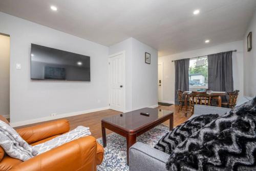 Highland Park Apartment | Highland Park Upper Suite