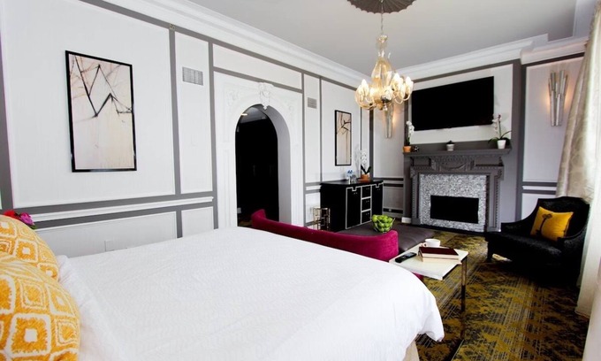 Kalorama Heights Hotel | Highland Suite, Churchill Hotel, Historic Charm, Parking, Near City Attractions