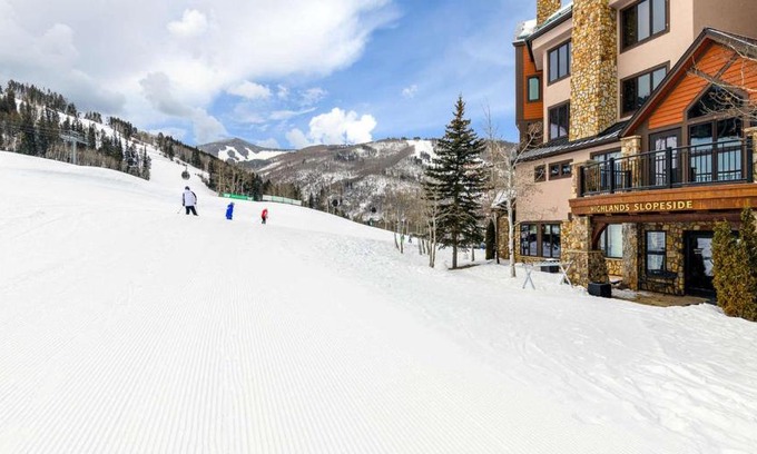 Highlands Townhomes Apartment | Highlands Slopeside #207 condo