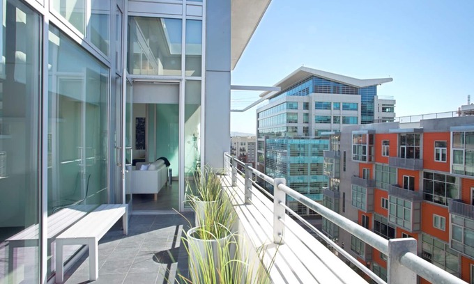East Village Condo | Highly Upgraded! Gaslamp Beauty. Excellent Downtown Location.