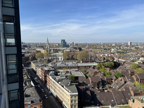 Whitechapel Apartment | Highrise in Shoreditch