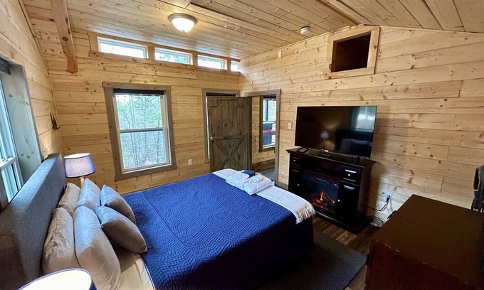 Primrose Cabin | Hiker's Midnight |RRG|WiFi| Nearby Attractions