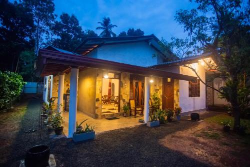 Hikkaduwa Villa | HIKKA LAK RAN VILLA