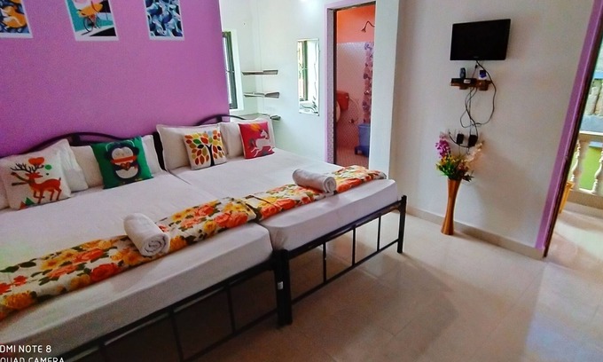 Saunta Vaddo House | Hiline Beach Guesthouse Family Room