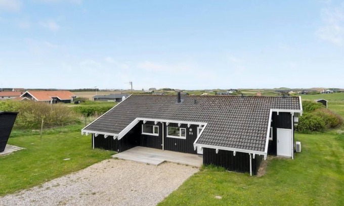 Lokken House | "Hilkka" - 500m from the sea by Interhome