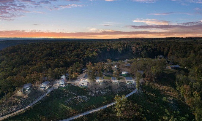 Bryant House | Hill's HideAway with a hot tub & great views!