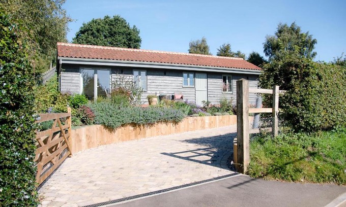 Woodbridge House | Hill Stables, Ufford