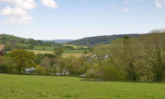 Southleigh House | Hill View at Rye Errish