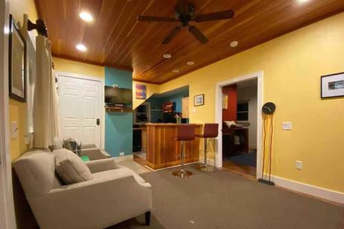 Manset House | Hillcrest Retreat