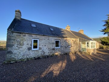 Forres Cottage | Hillockhead Croft in Forres
