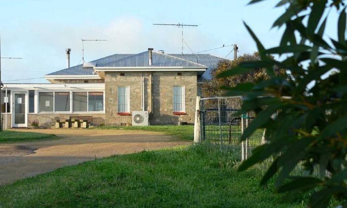 Yorke Peninsula House | Hillocks Homestead Overlooking the Bush