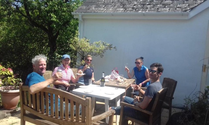 Laugharne Bed & Breakfast | Hills Farm B&B Laugharne