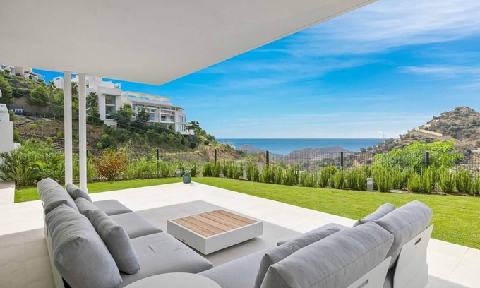 Ojen Apartment | Hillside flat with pool by Costarentals - Ref M49
