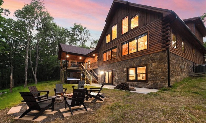 McHenry Cabin | Hillside Hideaway · NEW! Indoor Pool, Hot Tub, Fire Pit, & EV Charger