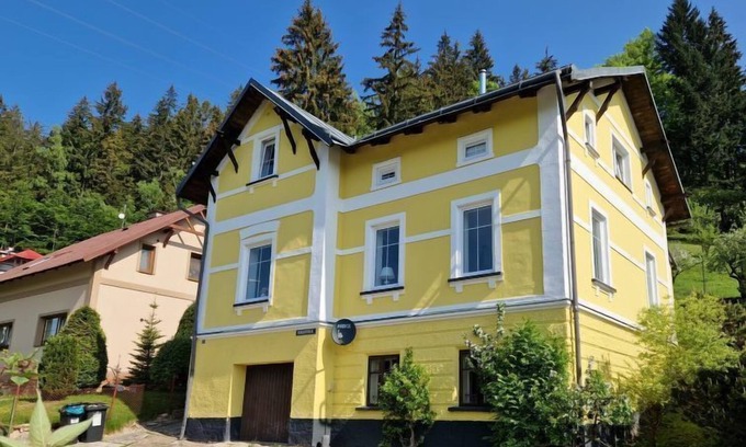 Svoboda nad Upou House | Hillside Lodge & Garden by Interhome