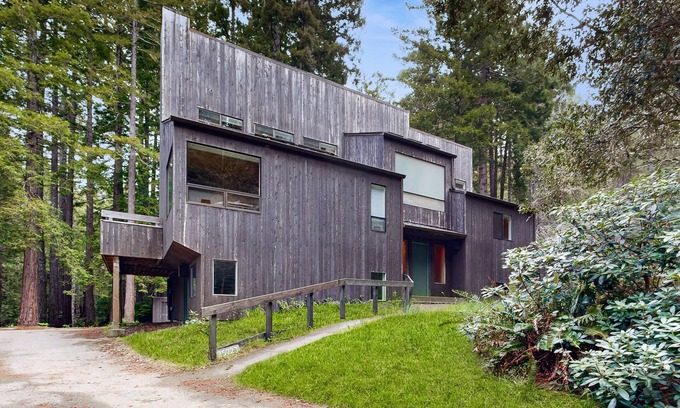 Sea Ranch House | Hillside tree house in redwoods with ocean views & pool access - dog-friendly
