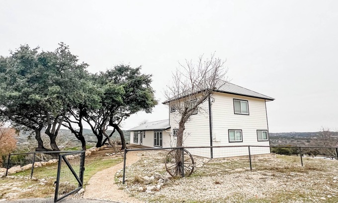 Boerne Other | Hilltop Haven on 31 acres w/Breathtaking Views, Horses, & Epic Fire Pit