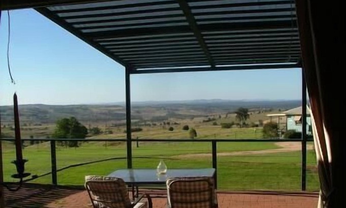 South Burnett Cottage | Hillview Cottages