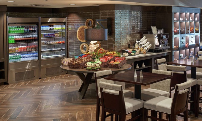 Florence Hotel | Hilton Cincinnati Airport