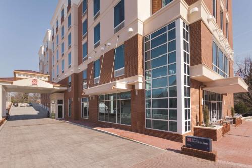 Falls Church Hotel | Hilton Garden Inn Falls Church