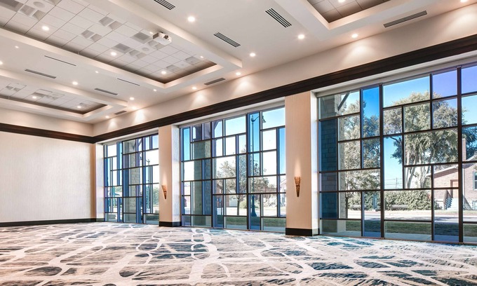 Manhattan Hotel | Hilton Garden Inn Manhattan