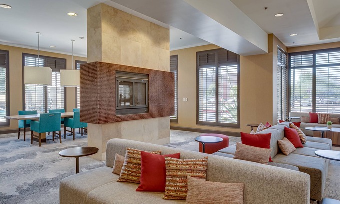Downtown Phoenix Hotel | Hilton Garden Inn Phoenix Airport North