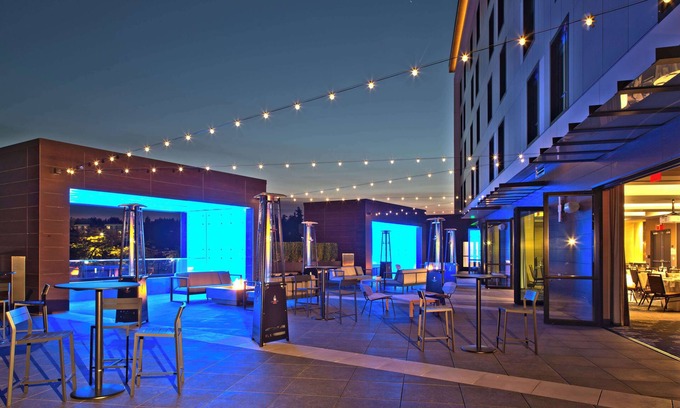 Downtown Hotel | Hilton Garden Inn Redmond Seattle