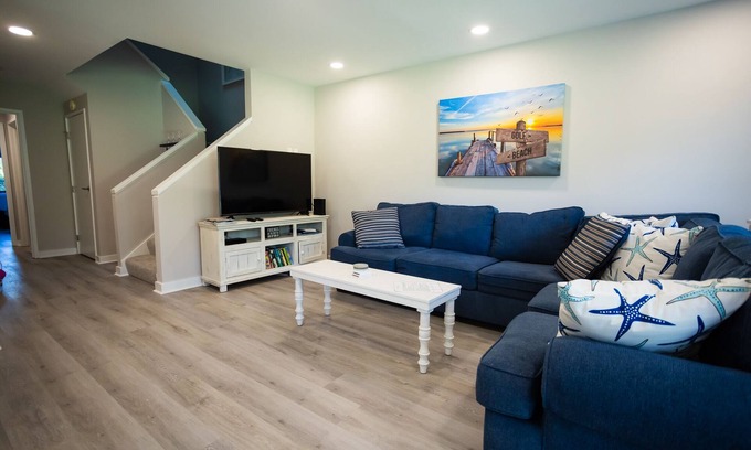 Palmetto Dunes Condo | Hilton Head Haven! 2 bed, 2 bath, golf views, steps to pool, minutes to beach!