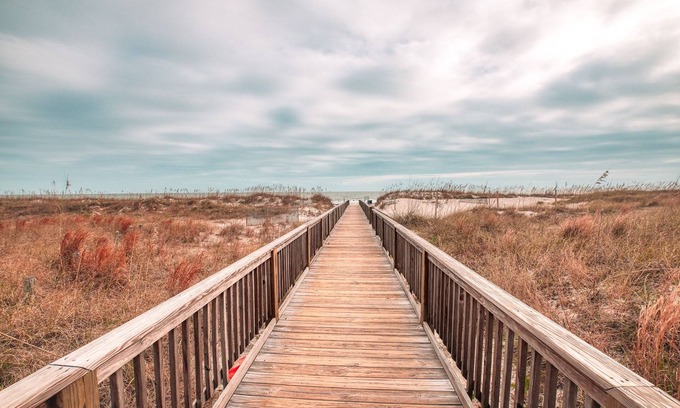 Folly Field Villa | Hilton Head just steps away from the Best Beach Area