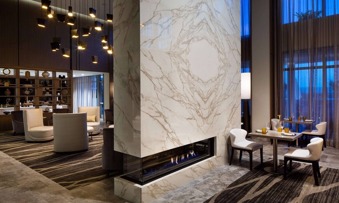 Aventura Hotel | Hilton Miami Aventura