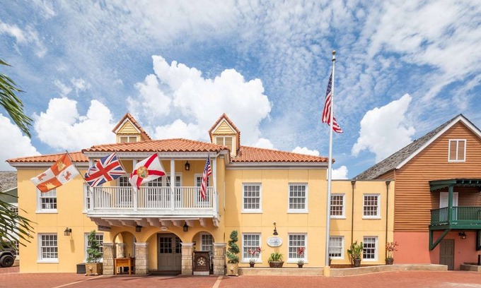St. Augustine Historic District Hotel | Hilton Saint Augustine Historic Bayfront