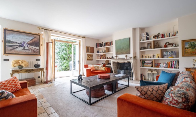Parchamp–Albert Kahn Apartment | Hint of the Exotic, by Veeve