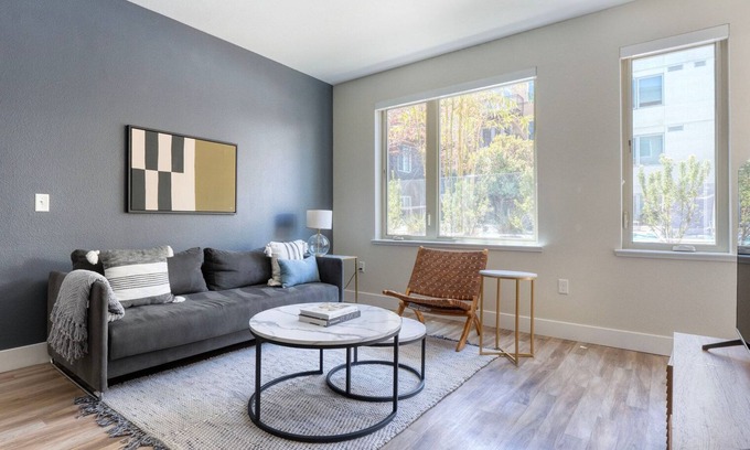 Mountain View Apartment | Hip Mountain View 2BR w/Gym & Spa, nr Tech Companies, by Blueground