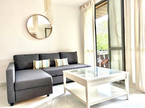 Bellavista-La Palmera Apartment | Hipalis Palmera