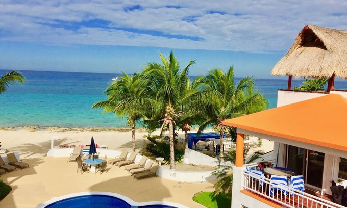 Cozumel Condo | Hippie Bob & Diana's Second Floor Beach House: On The Beach/Caribbean Sea