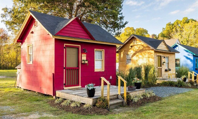 Cape Charles House | Hippie Hideaway - Tiny House w/Fire Pit & BBQ