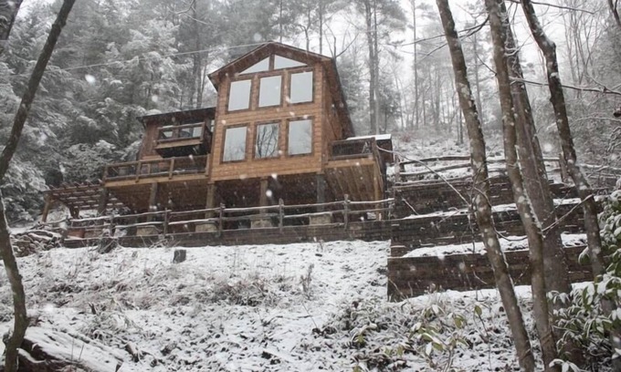 Blue Ridge Cabin | Hippopatumus Haven