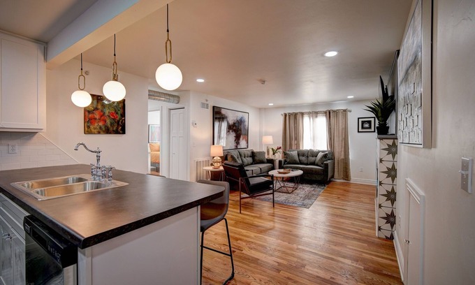 Woodward Apartment | Historic 6 Unit Fully Furnished /All Inclusive Apartment Building