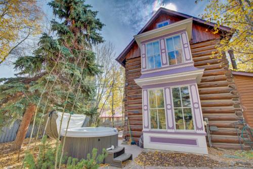 Historic District House | Historic Breck Cabin with Hot Tub Walk to Main St!