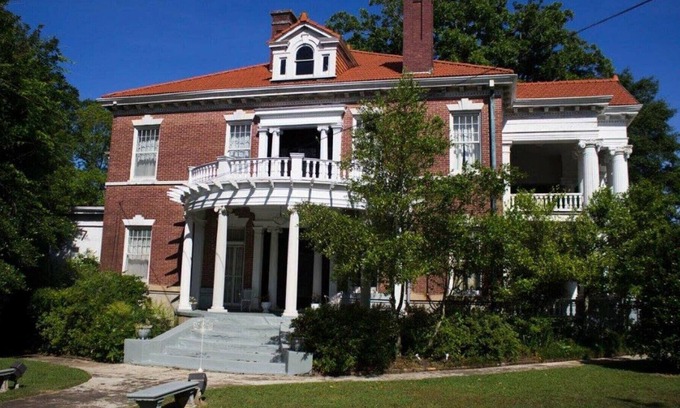 McComb House | Historic Brentwood