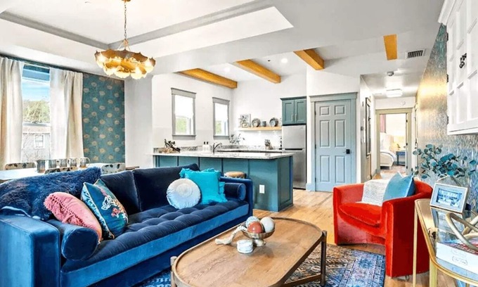 Downtown Historic District Apartment | Historic Building in District w/Balcony: 1BR/1BA