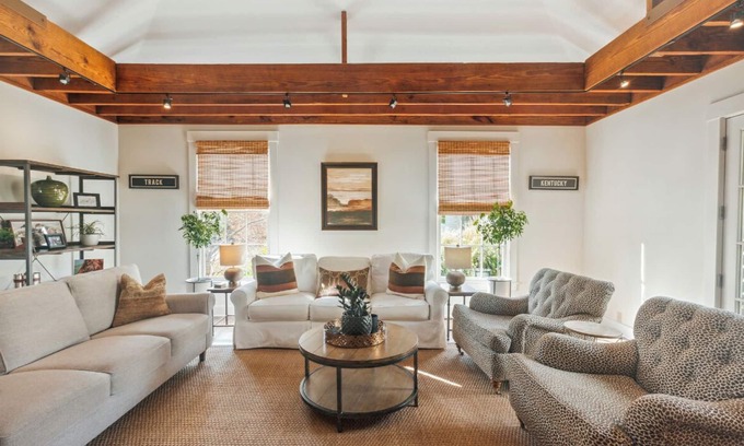 Glenview House | Historic Cottage with modern amenities