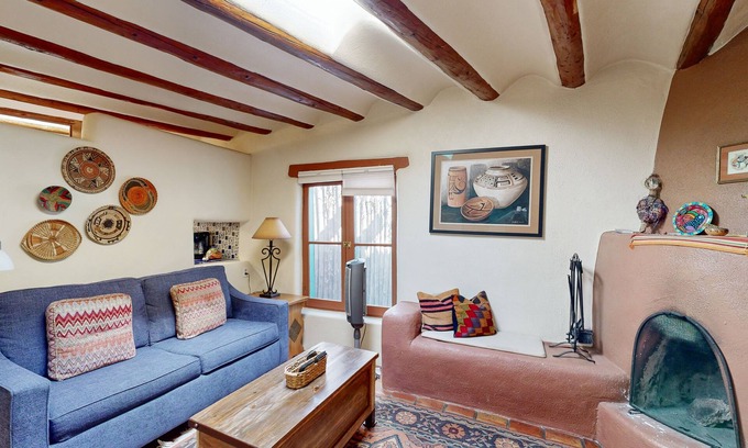 Historic Eastside Condo | Historic Eastside Adobe Casita w/Garden Patio - 2 Blocks to Downtown